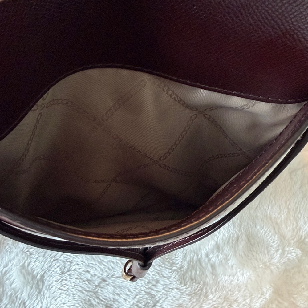 Michael Kors Jet Set Travel Burgundy/Oxblood Leather Tote Bag - Picture 5 of 16